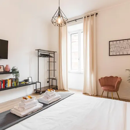 Via Palestrina דירה *