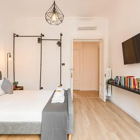 Apartment Via Palestrina Rom
